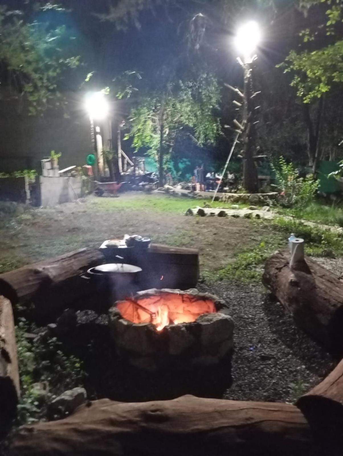 Villa La Isolina Villa Giardino Bagian luar foto